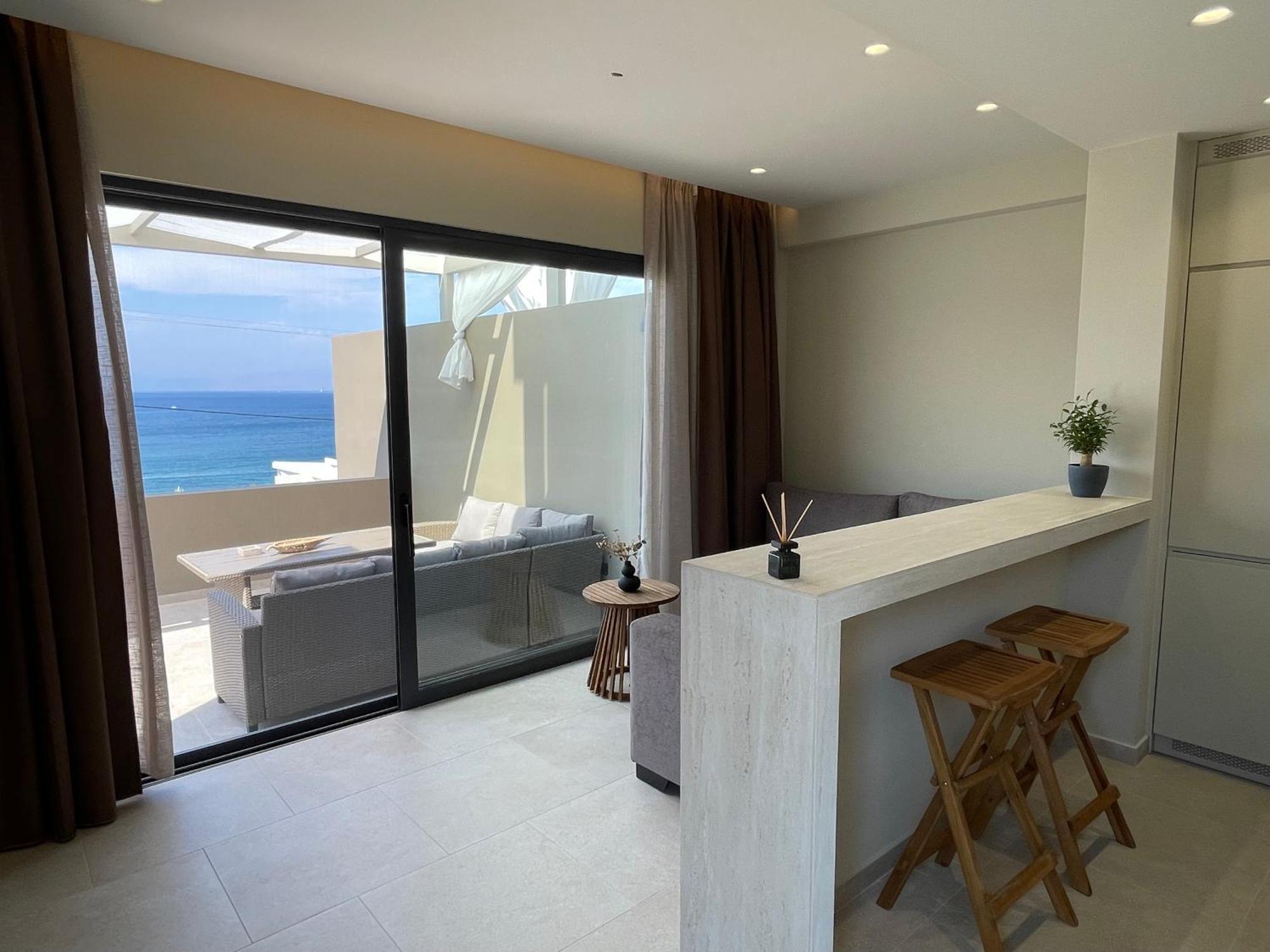 Palms And Spas Villas Retreat Mesongi Exterior photo