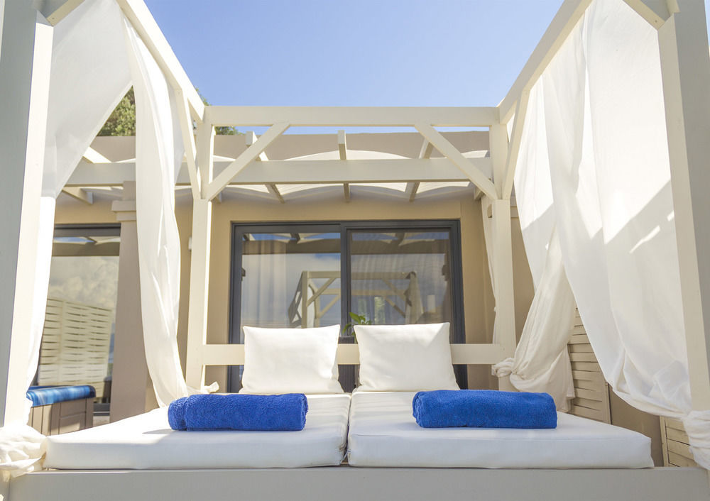 Palms And Spas Villas Retreat Mesongi Exterior photo